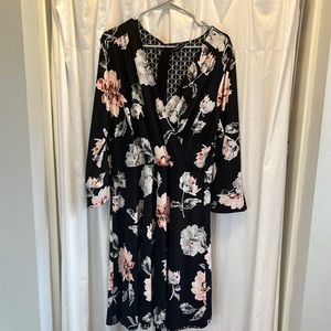 White House Black Market reversible dress size XL floral and geometric patterns